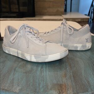 Flux Knit Sneakers, Lightweight Comfort Shoes
Size: Women’s 6.5